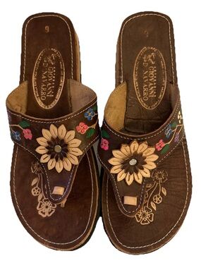 Giovanni D Navarro Sandals Women’s 9 Boho Flip Flops Floral Thong Brown Leather
